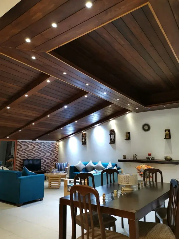 Apartment near Lady of the Sea & Phoenician Wall