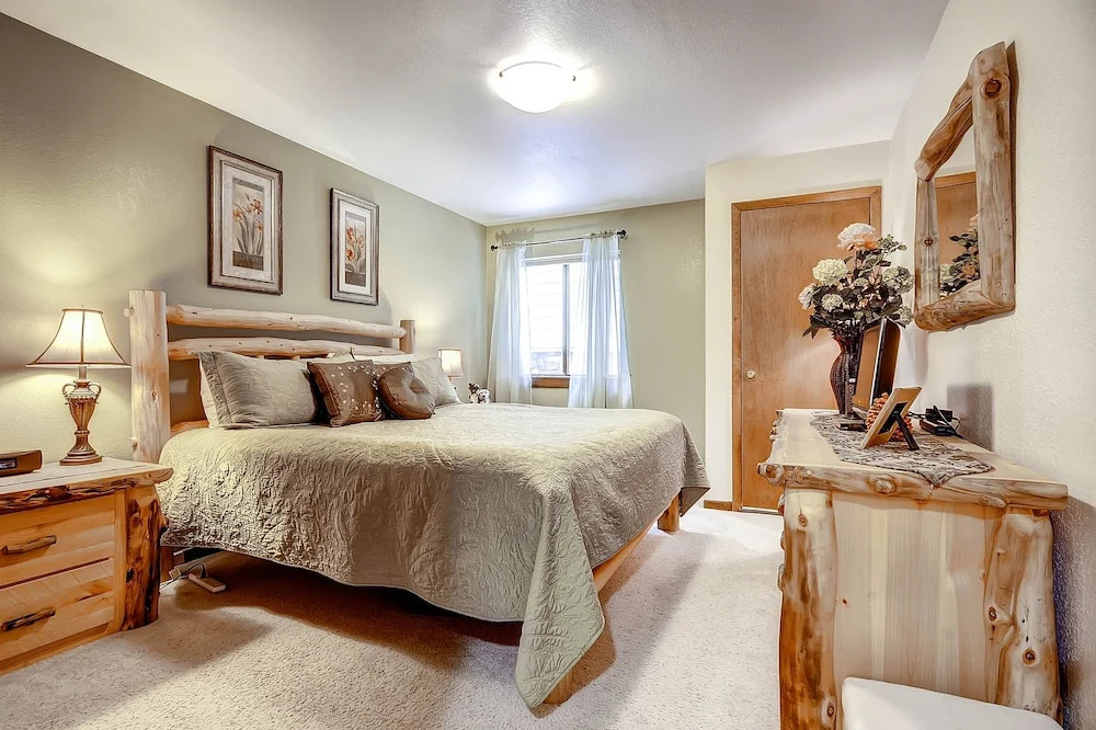 Park Place 101C by RedAwning