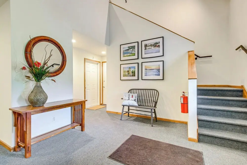 Door County Townhome: Pool Access, 1 Mi to Beach!