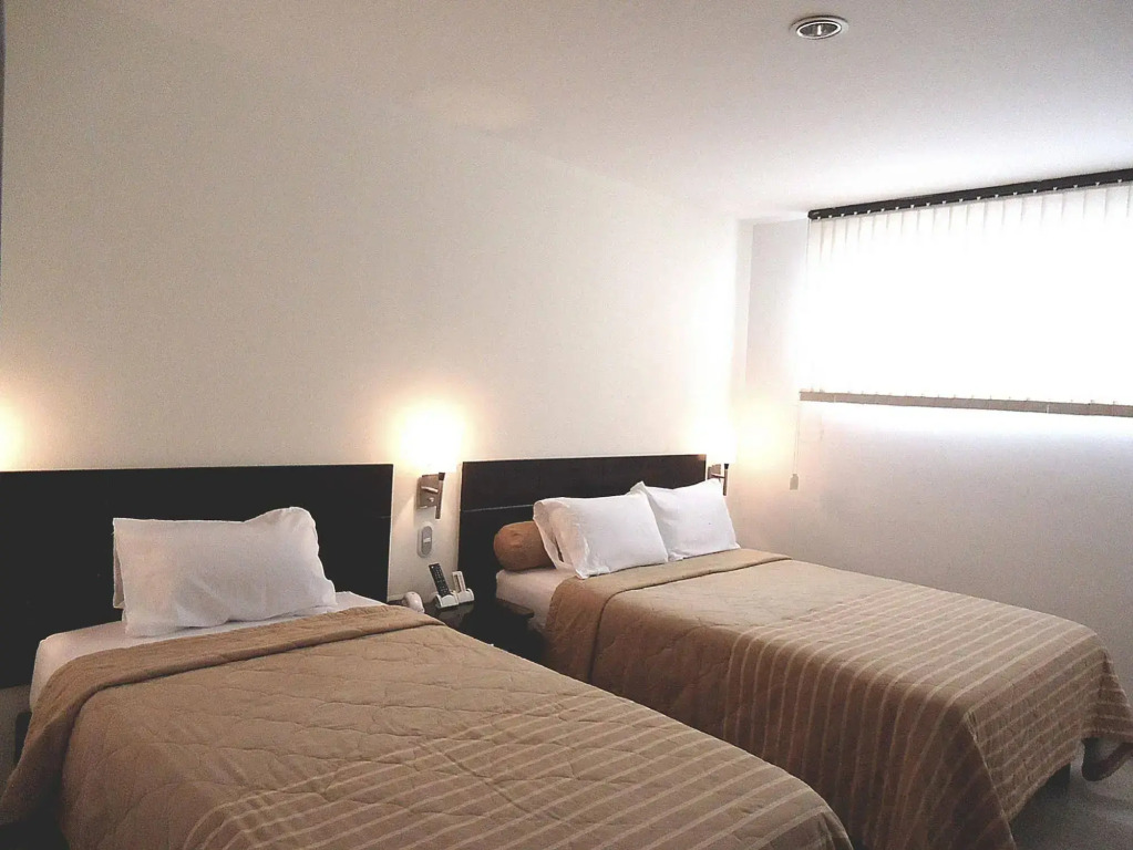 Hotel Granada Inn