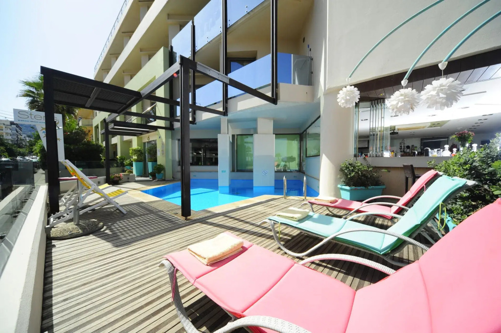 Steris Elegant Beach Hotel