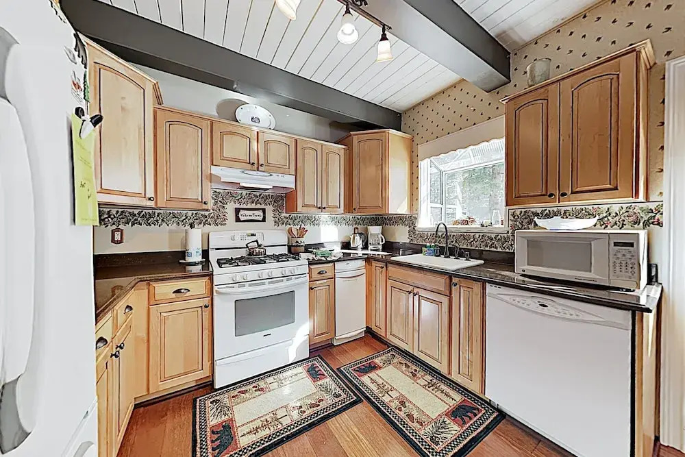 New Listing! Serene Chalet Near Skiing & Golf home