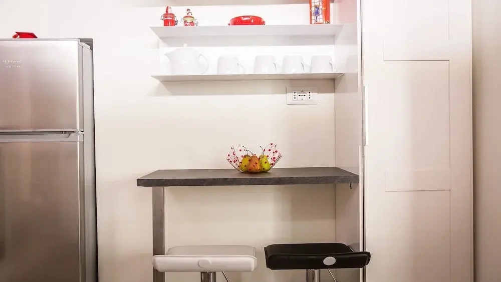 Rental In Rome Trastevere White Apartment