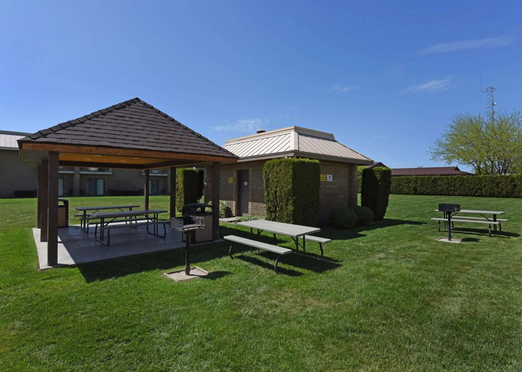 Best Western Plus Ahtanum Inn