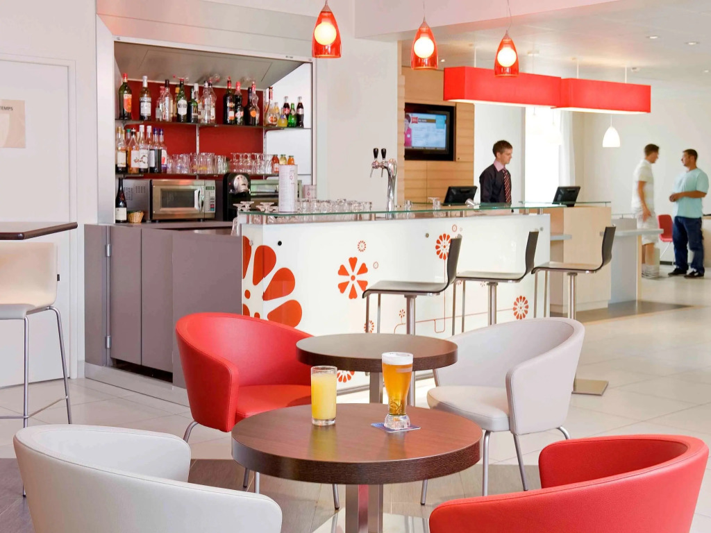 ibis Senlis