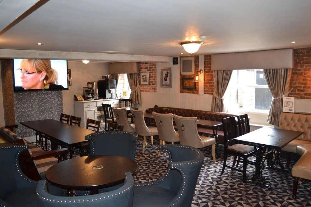 The Diamond Inn