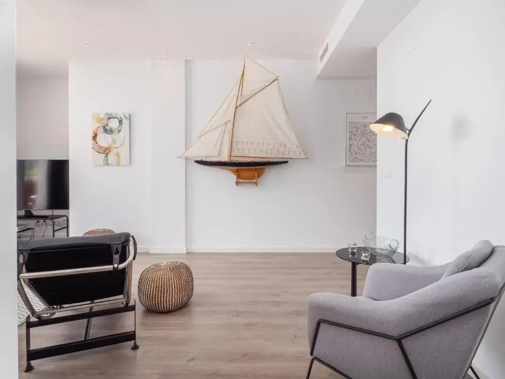 2313-Amazing new luxury apartment with three bedrooms