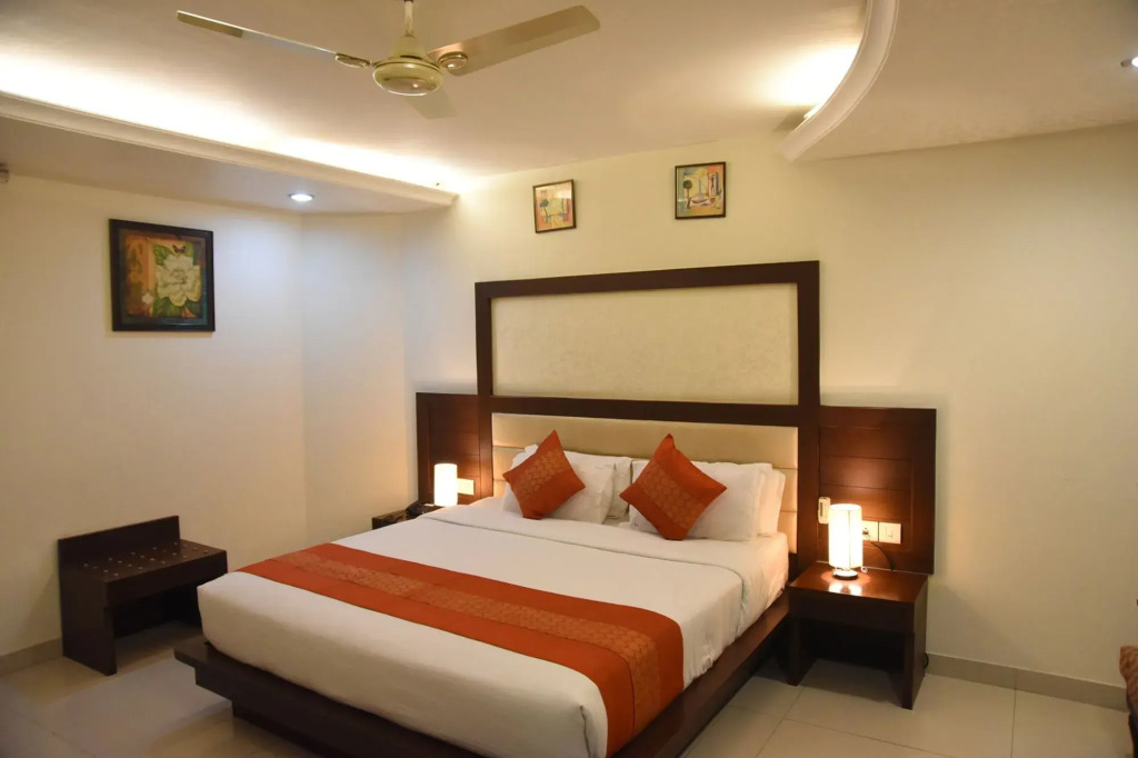 Hotel Orbit-34