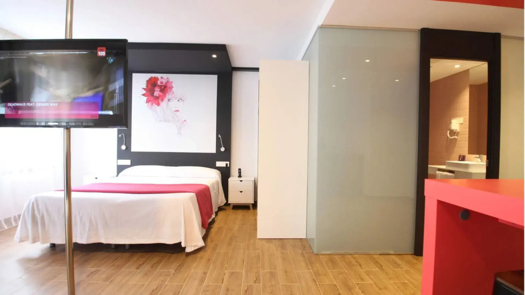 Hotel The Element