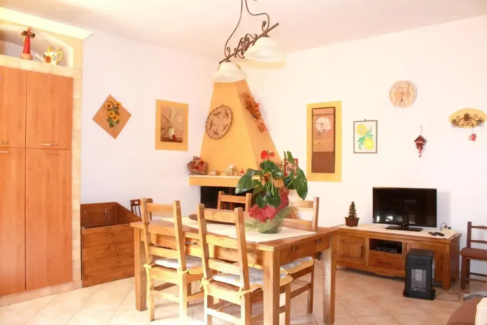 Apartment With 2 Bedrooms In Castelsardo 500 M From The Beach
