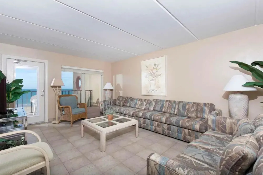 Suntide II Condominium 403