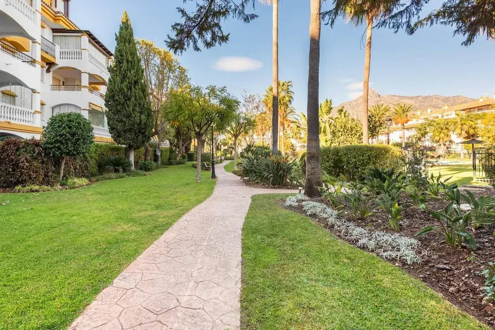 Apartment with 2 Bedrooms in Marbella, with Wonderful Mountain View, Pool Access, Furnished Terrace - 900 M From the Beach