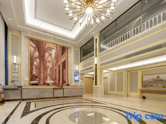 Vienna Hotel Honghu Aiguo Road Branch