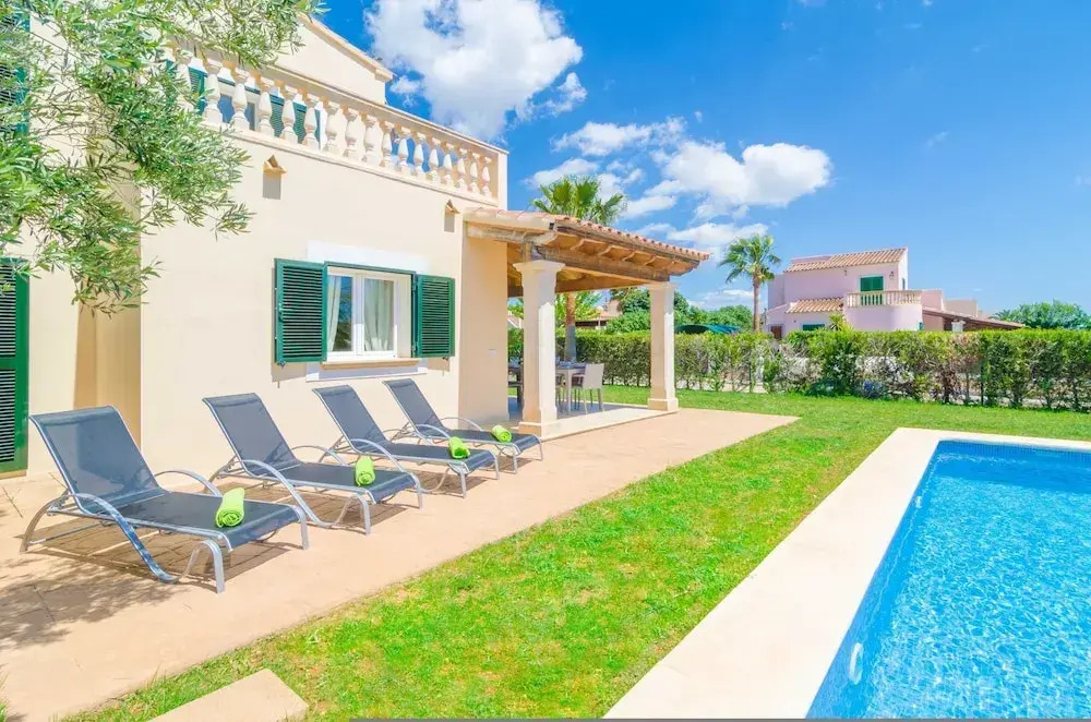 Voltora in Campos With 3 Bedrooms and 3 Bathrooms