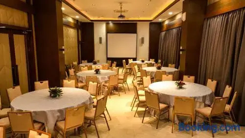 Cebu One Tectona Resort Hotel