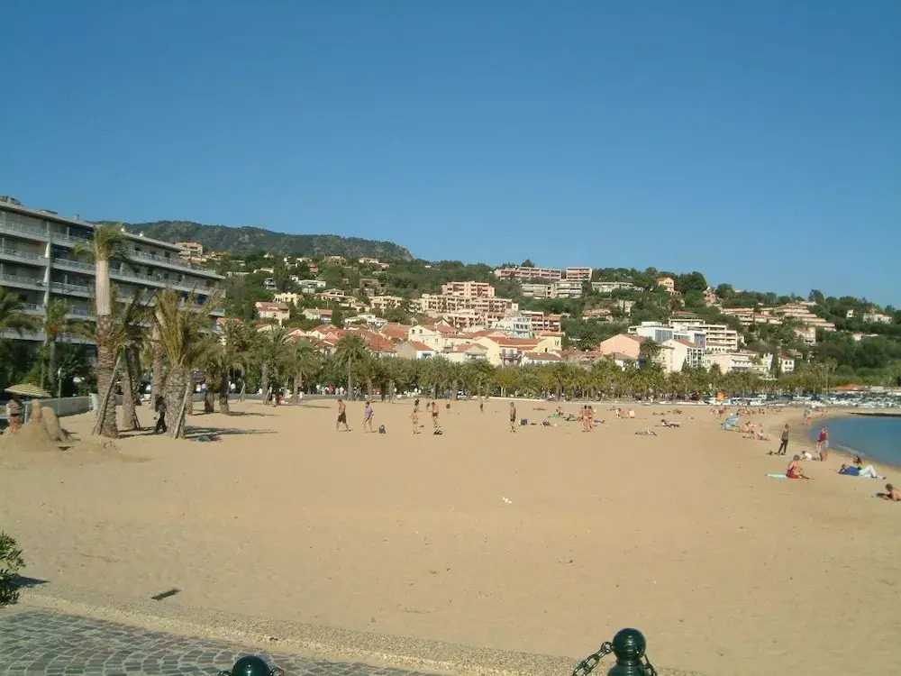 Les 12 Sables