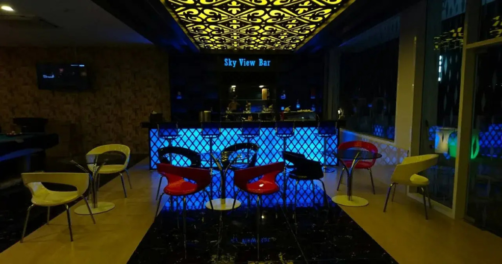 Royal Hinthar Hotel