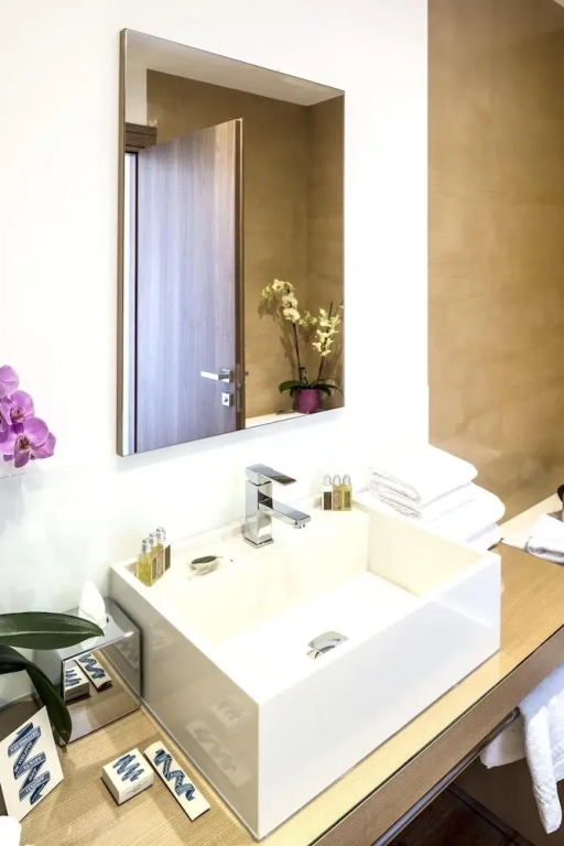 Villa With 6 Bedrooms in Porto-vecchio, With Wonderful sea View, Private Pool, Furnished Terrace