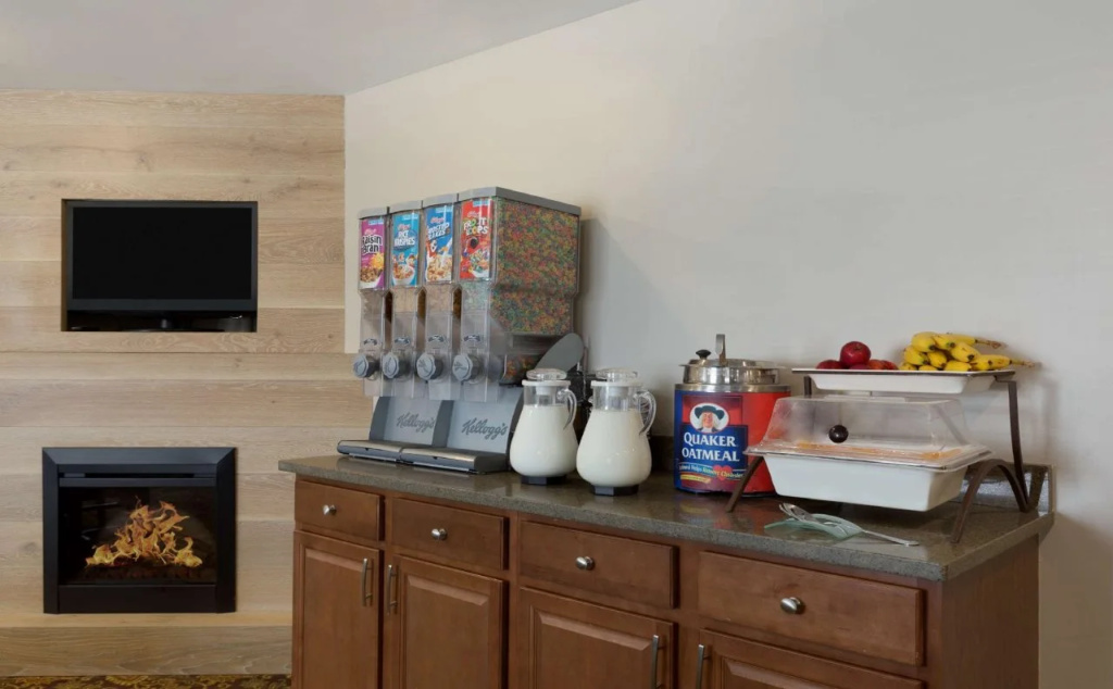 Country Inn & Suites by Radisson, Georgetown, KY
