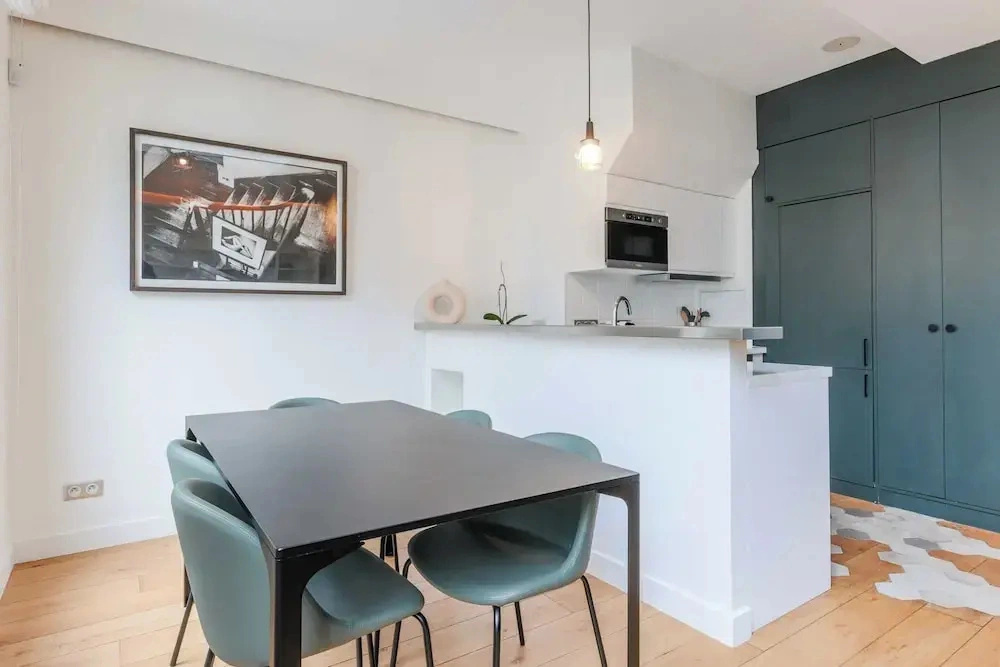 Newly Renovated Loft Bastille