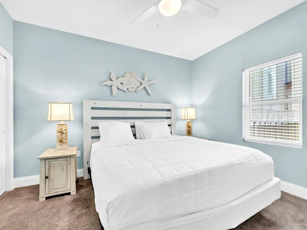 Laketown Wharf 331