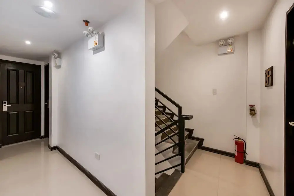Nest Nano Suites Fort by OYO Rooms