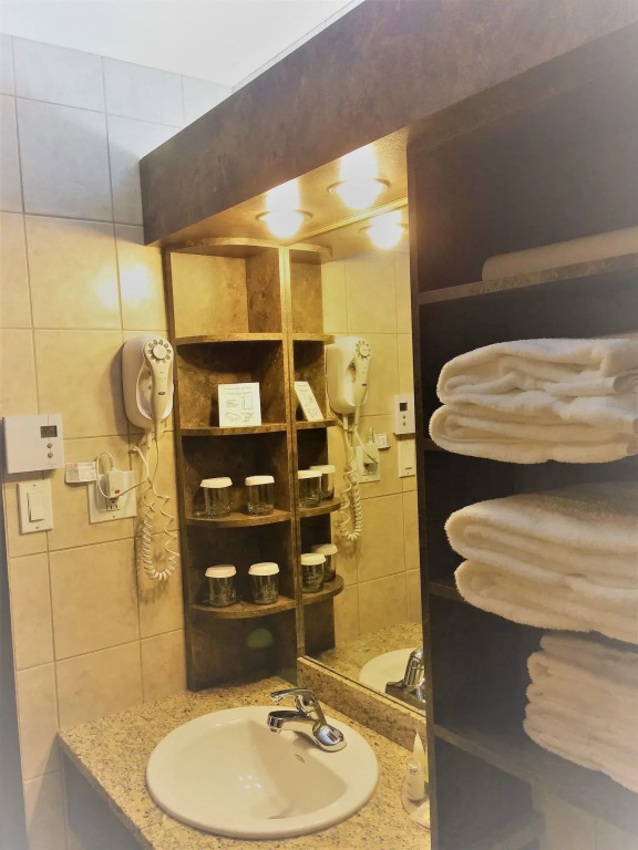 LEscale Hôtel Suites
