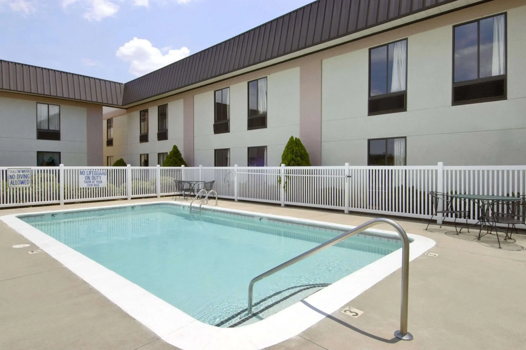 Ramada Limited - Columbia