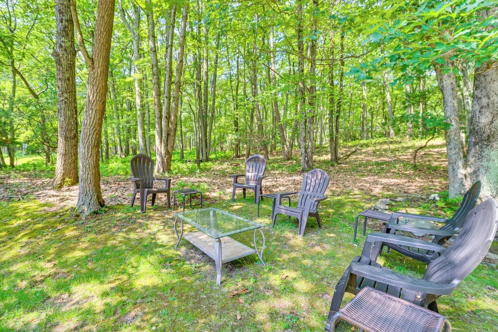 Walk to Dining! Townhome 1 Mi to Big Boulder Mtn