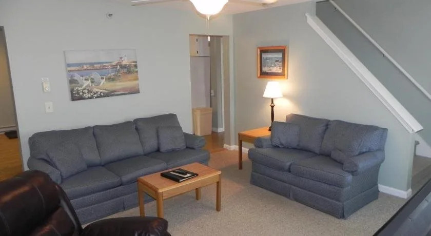 Elmwood Resort Hotel