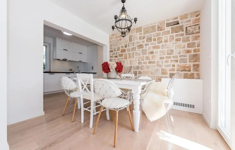 Nice Home in Milna With 4 Bedrooms, Sauna and Outdoor Swimming Pool