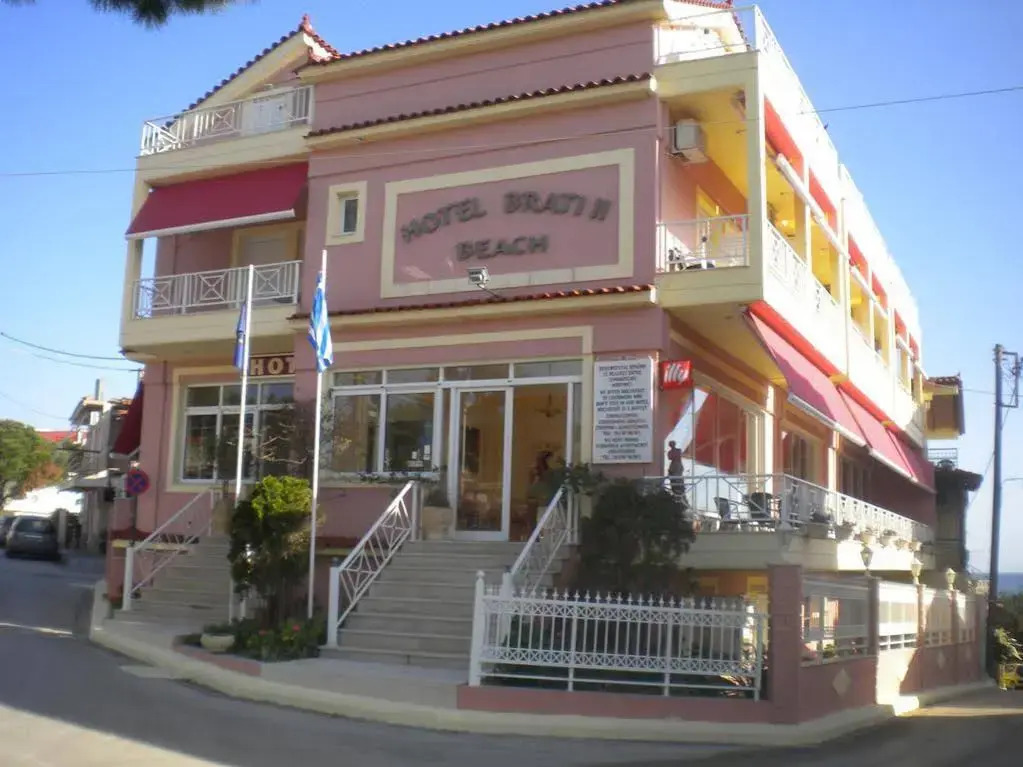 Brati II Beach Hotel