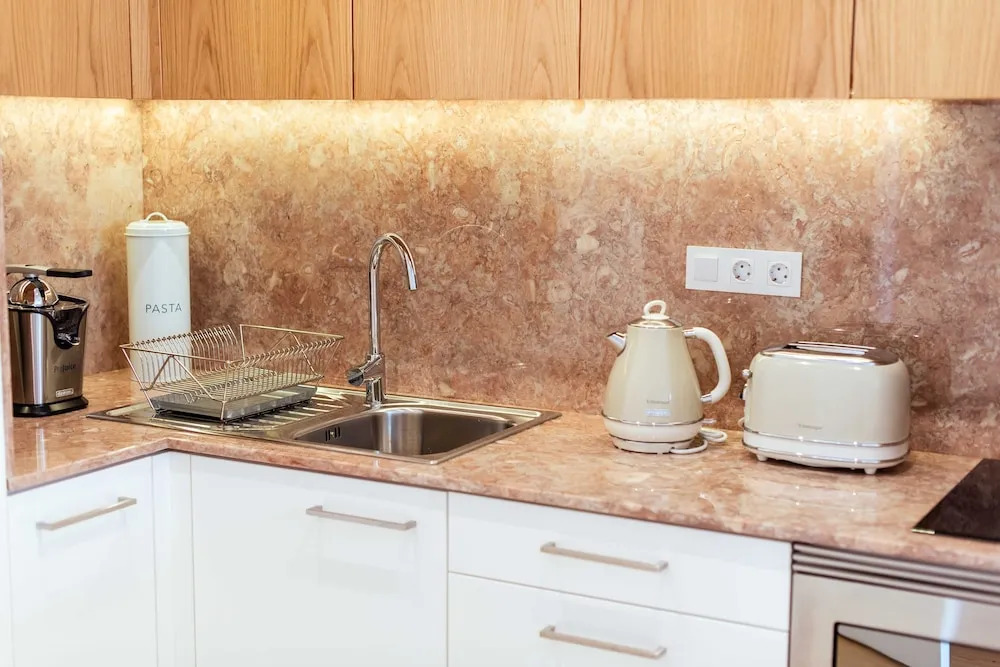 Apartamentos Ferreiros by Heart of Funchal