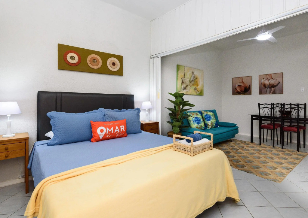 1Quarto em Copacabana a 450m da Praia | BR 811/805
