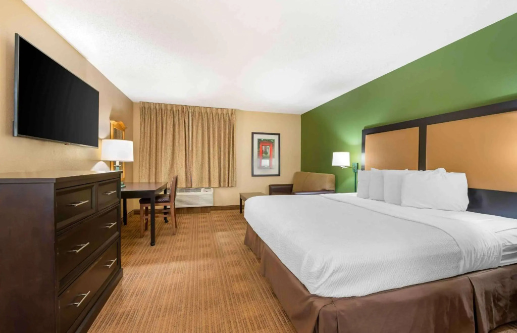 Extended Stay America Suites - Chicago - Schaumburg - Convention Center