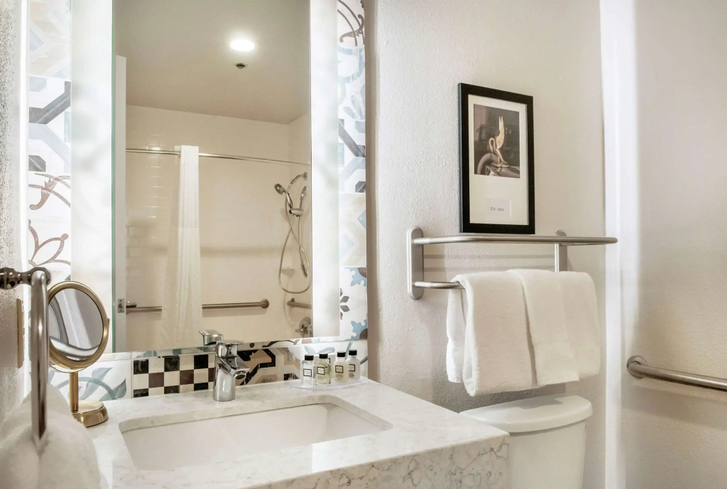 St Charles Coach House, an Ascend Collection Hotel