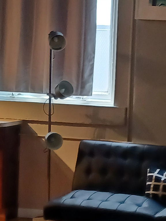 Loft Style Apt with Fast Wifi and Gym!