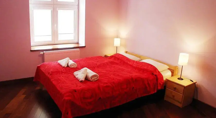 Wiślna Old Town Apartments