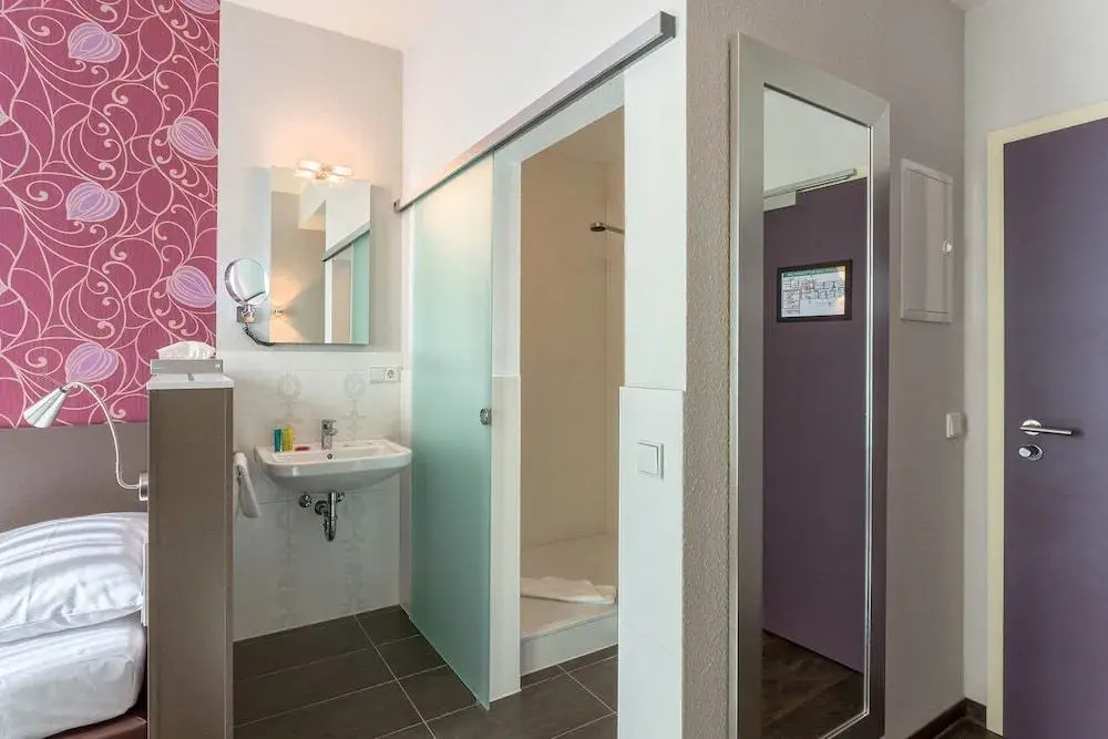 Hotel ladresse garni