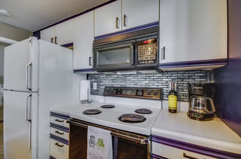 Osage Beach Condo w/ Private Deck & Lake Views!