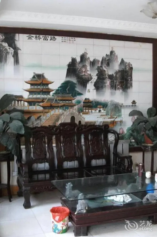 Qufu Lianfang Hotel