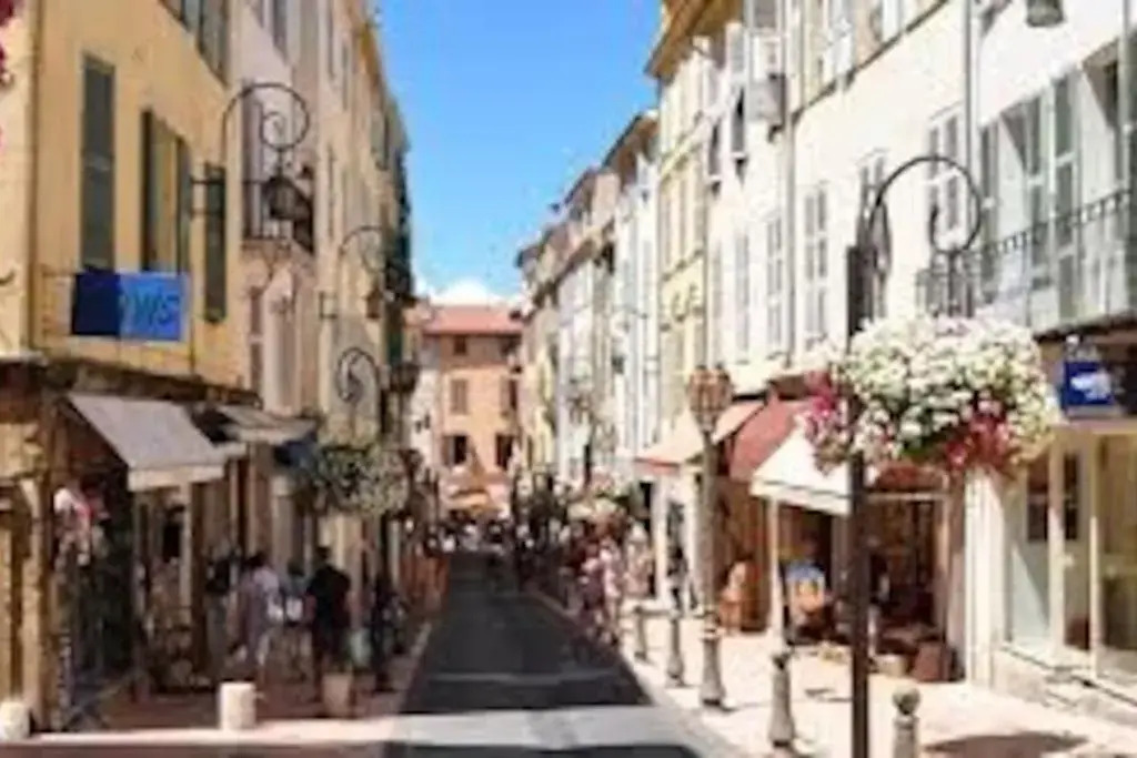 Studio Marche Provencal
