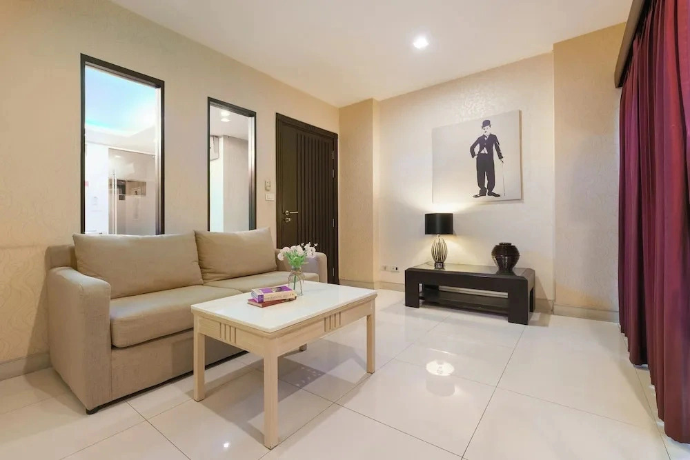 iCheck inn Sukhumvit Soi 2