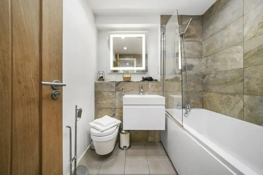 Livestay- Trendy 1bed With Balcony in Westminster