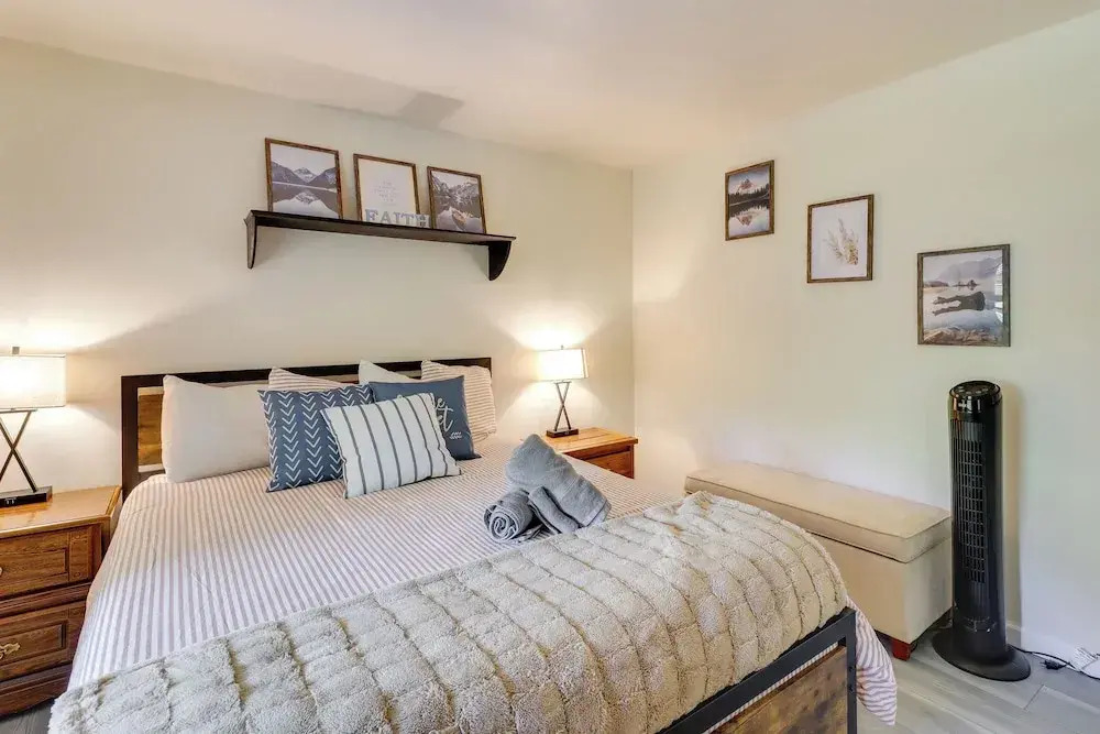 Community Pools & Hot Tub: Albrightsville Cottage!