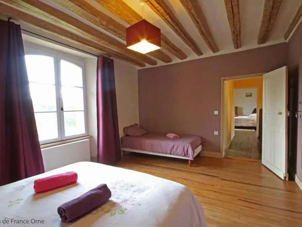 Ancien presbytère restauré avec jardin et WIFI à La Gonfrière - FR-1-497-78