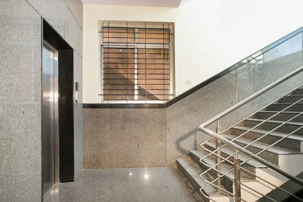 OYO 1848 Hotel Anugriha Rooms