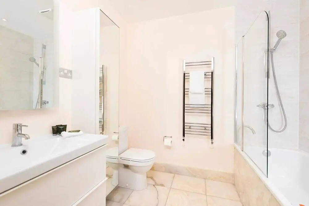 Luxury and Modern Bayswater Apartment