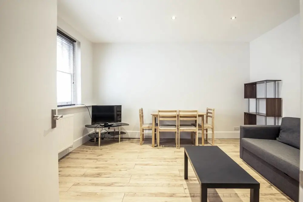 Bright Mornington Avenue Apartment II- KDW02