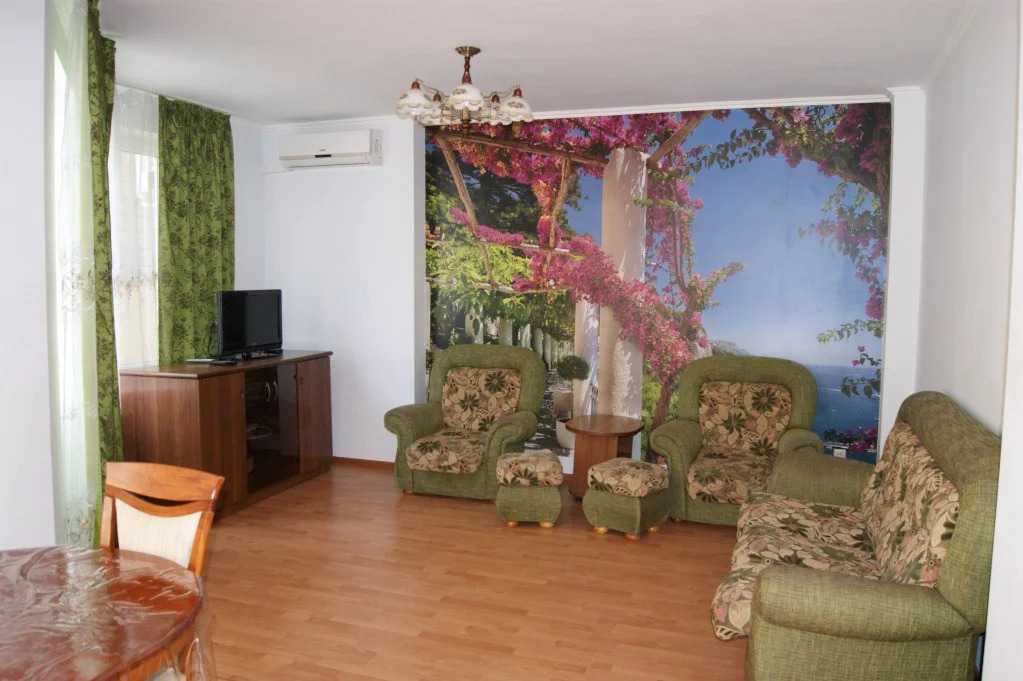 Kotedzhi V Dzhemete Guest House